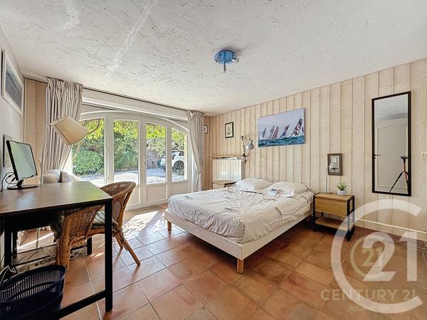 Maison à vendre  7 pièces - 216,85 m2 ANTIBES - 06