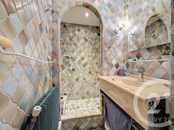 Maison à vendre  7 pièces - 216,85 m2 ANTIBES - 06