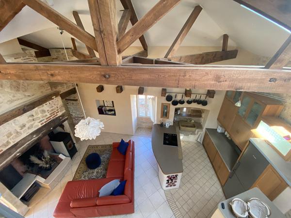 Maison en pierre rénovée avec vue imprenable - Grange - Aucun travaux