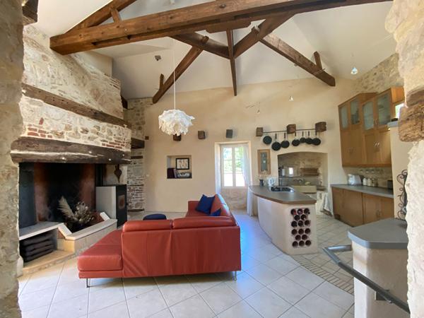 Maison en pierre rénovée avec vue imprenable - Grange - Aucun travaux