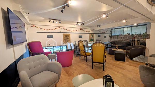 Local d activites de 104,90 m²