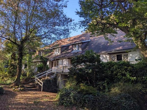 Maison à vendre |  Saint-Sulpice-et-Cameyrac |  15 pièces | 363 m²