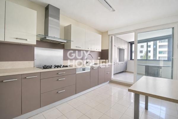 Appartement à vendre de 4 pièces de 122.06 m²