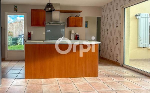 Maison à vendre    4 pièces •  Rochefort