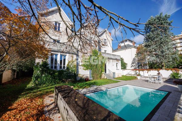 Grenoble (38100) Bien de caractère 280 m² – Habitation, division ou bureaux – Emplacement stratégique