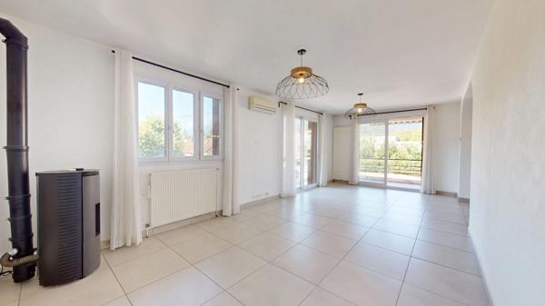 Appartement 4 pièces de 90 m2 carrez (145m2 utiles) au Dernier Etage - Seyssinet Pariset