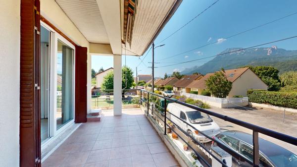 Appartement 4 pièces de 90 m2 carrez (145m2 utiles) au Dernier Etage - Seyssinet Pariset
