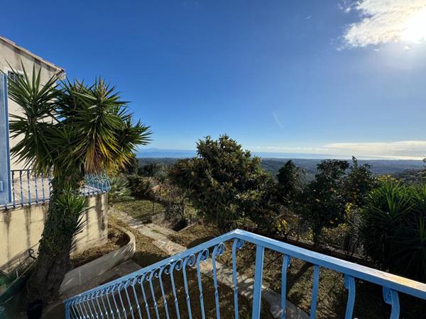 Villa de caractère  171 m²  5 chambres, dépendance, piscine  Magnifique vue mer ? Calme absolu