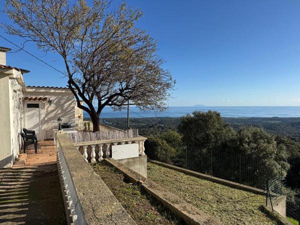 Villa de caractère  171 m²  5 chambres, dépendance, piscine  Magnifique vue mer ? Calme absolu