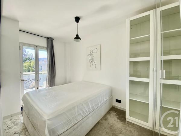 Appartement F2 à vendre  2 pièces - 39 m 2   NICE  - 06