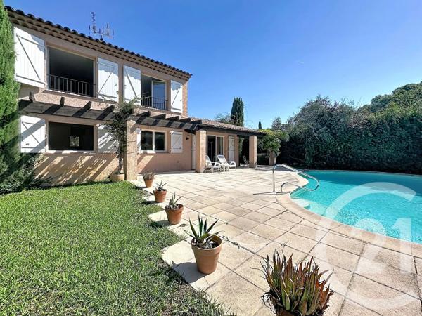 Maison à vendre  4 pièces - 131 m 2   MOUGINS  - 06