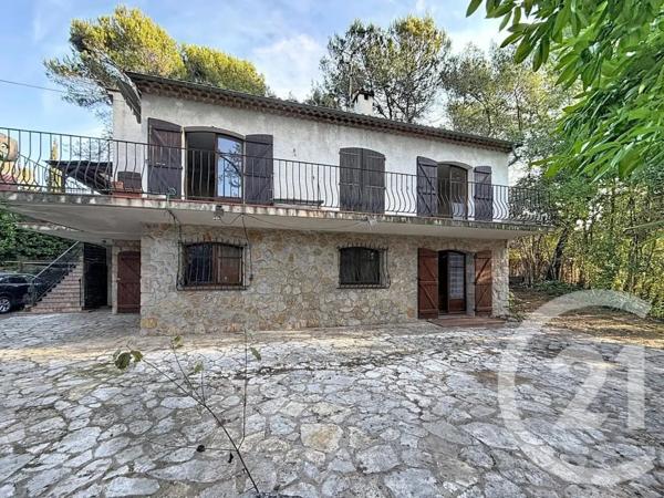 Maison à vendre  4 pièces - 131 m 2   MOUGINS  - 06