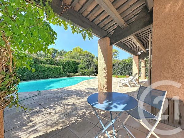 Maison à vendre  4 pièces - 131 m 2   MOUGINS  - 06