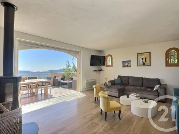 Maison à vendre  4 pièces - 131 m 2   MOUGINS  - 06