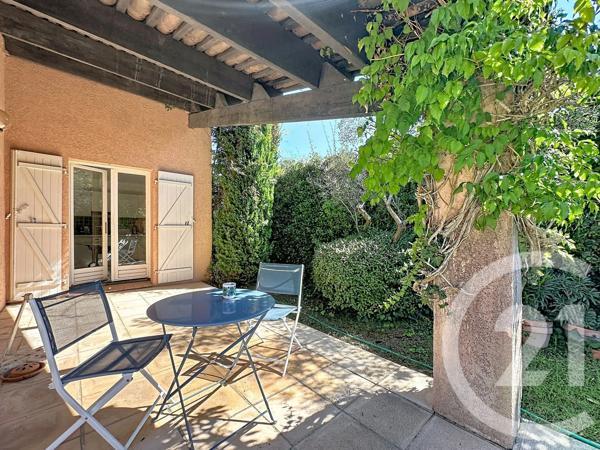 Maison à vendre  4 pièces - 131 m 2   MOUGINS  - 06