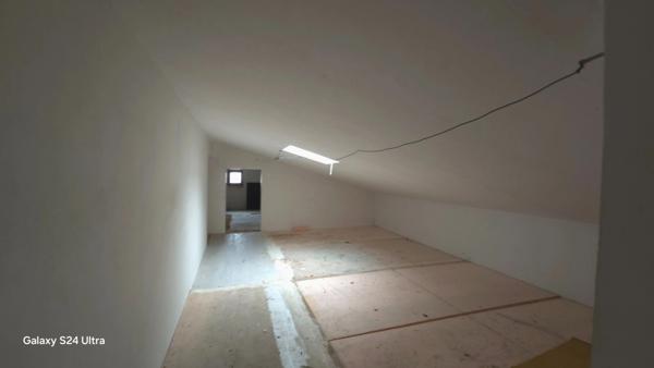 Rare ! Grande villa avec jardin arboré au calme à Coursan 160 m2 environ
