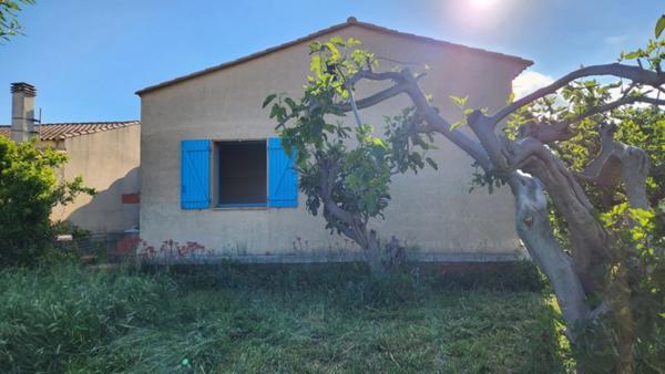 Rare ! Grande villa avec jardin arboré au calme à Coursan 160 m2 environ