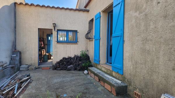 Rare ! Grande villa avec jardin arboré au calme à Coursan 160 m2 environ