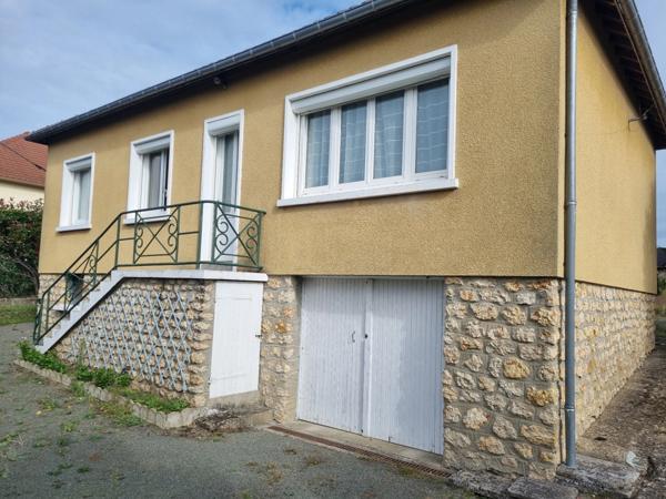 Maison à vendre 5 pièces VAAS (72) - SH 63.52m2 - TERRAIN 902 M2 - 5 pièces + sous-sol
