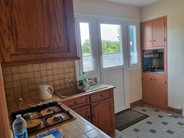 Maison à vendre 5 pièces VAAS (72) - SH 63.52m2 - TERRAIN 902 M2 - 5 pièces + sous-sol