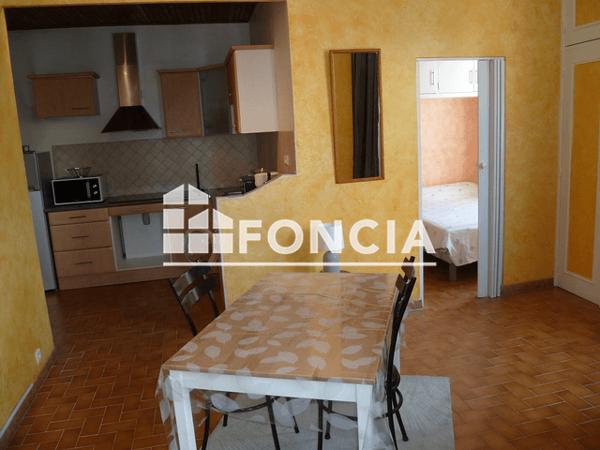 Location Studio meublé 31.71 m² - 14 RUE SAINTE FAMILLE Marseille 13008