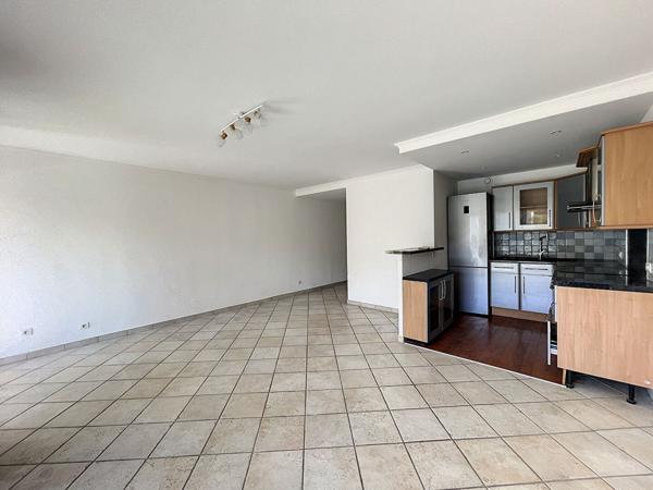 Le Cannet MontJoli - Appartement 3 pièces 63m² - Terrasse sud au calme - piscine - cave