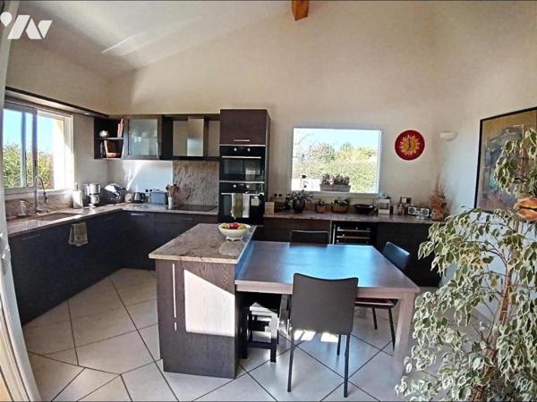 MONTELIMAR maison 170 m2 av piscine et 2424 m2 de terrain