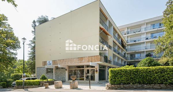 À vendre Appartement 2 pièces 39 m² - Gréoux-les-bains 04800