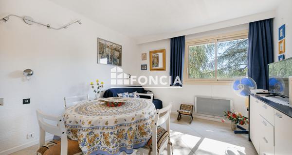 À vendre Appartement 2 pièces 39 m² - Gréoux-les-bains 04800