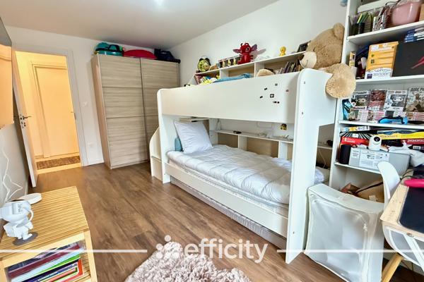 Appartement 3 pièces - 100 m² Exclusivité efficity