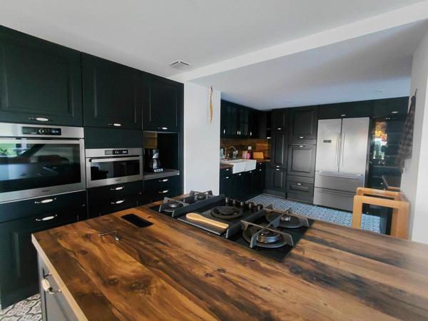 Maison à Fresnay-sur-Sarthe, 72130 - 5 pièces 180m²