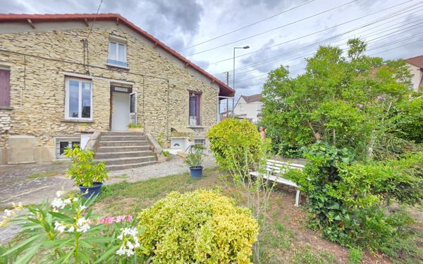 Appartement à vendre    1 pièce • 18,49 m2 Houilles