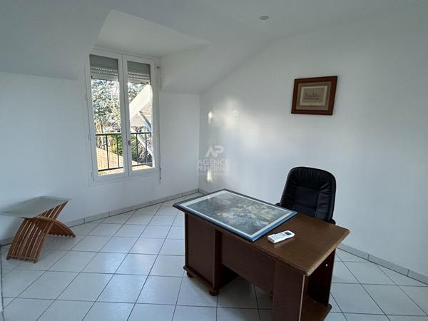 Maison Maisons Laffitte Loyer 1 450 €/mois charges comprises **  - Référence  4602