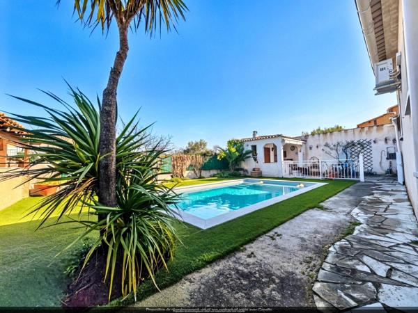 Maison type 6 de 140 m² sur 500 m² de terrain avec piscine et garage