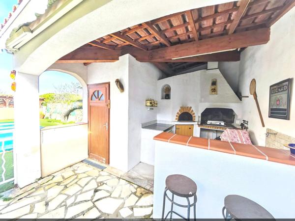 Maison type 6 de 140 m² sur 500 m² de terrain avec piscine et garage