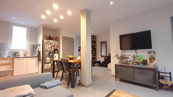 Narbonne (11100) Maison de ville à 10min du centre-ville de NARBONNE.