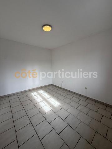 Location
                Maison80,36 m² - 3 Pièces -
                    EPPEVILLE (80400)