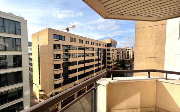 Appartement à louer    3 pièces •  Levallois-Perret