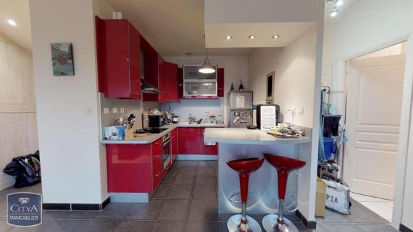 Appartement à louer 2 pièces 56.08m²