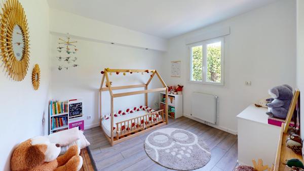 Rare, BALMA, coeur de ville, Appartement T4, grand garage et bureau sous-sol