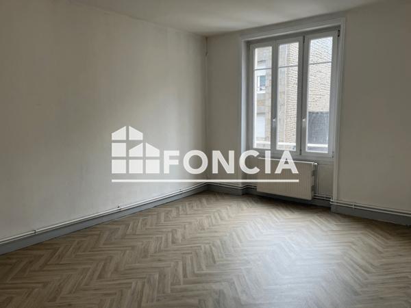 Location Appartement 4 pièces 96.87 m² - 15 RUE DE LA REPUBLIQUE Flers 61100