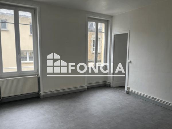 Location Appartement 4 pièces 96.87 m² - 15 RUE DE LA REPUBLIQUE Flers 61100