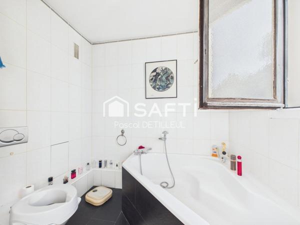 GARCHES - Buzenval appartement 4 pièces 82m2 - Dernier étage vue Paris