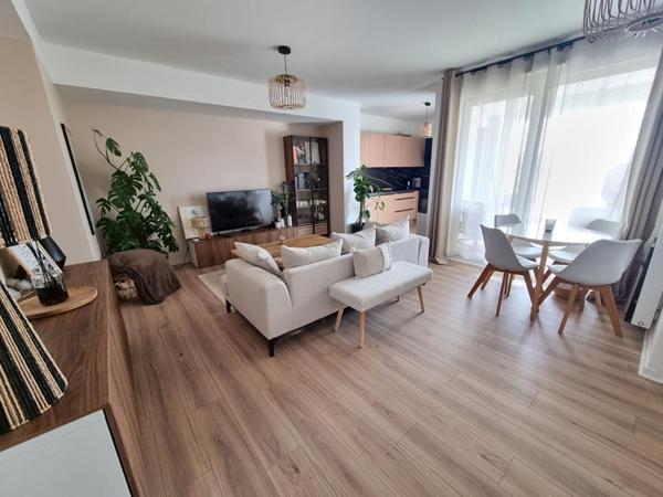 Appartement Grigny Sur Rhone 2 pièces, balcon