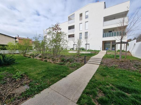 Appartement Grigny Sur Rhone 2 pièces, balcon