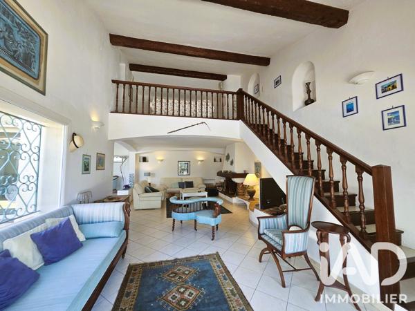 Maison à vendre 6 pièces 173 m² Fréjus