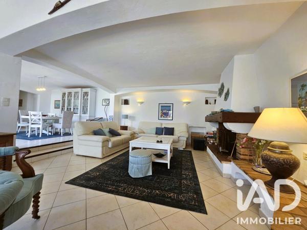 Maison à vendre 6 pièces 173 m² Fréjus