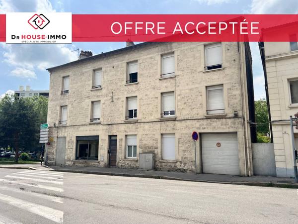 Immeuble à vendre 25 pièces de 492 m²