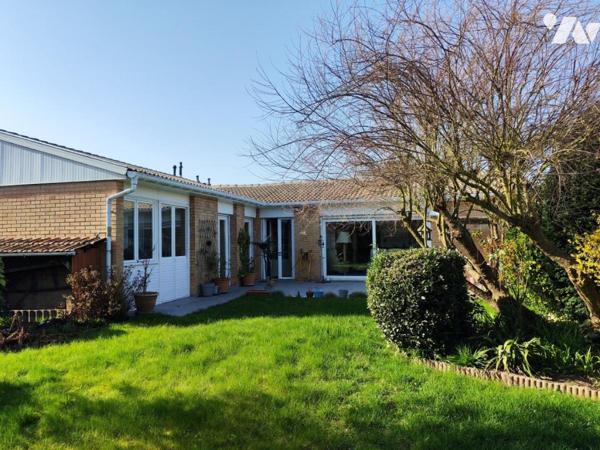 Exclusivité, plain pied semi individuel en excellent état général, 3 chambres, jardin, garage