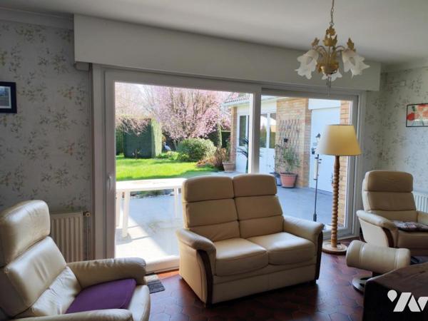 Exclusivité, plain pied semi individuel en excellent état général, 3 chambres, jardin, garage